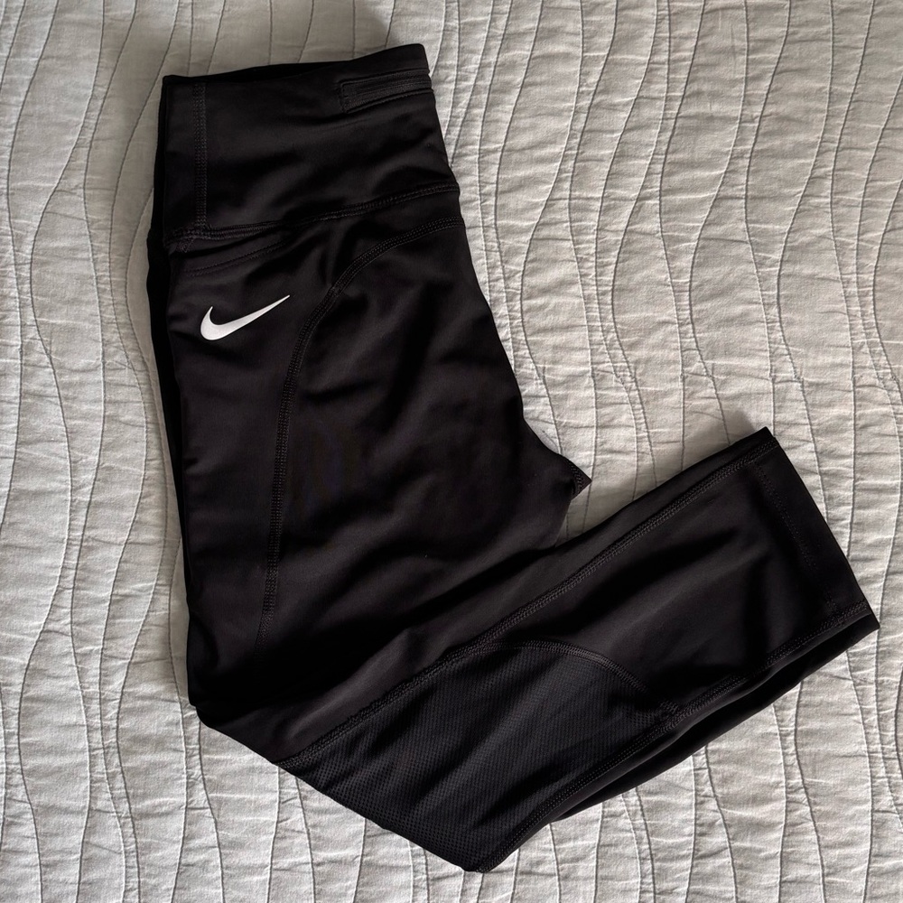 NWT Nike Black Activewear Leggings